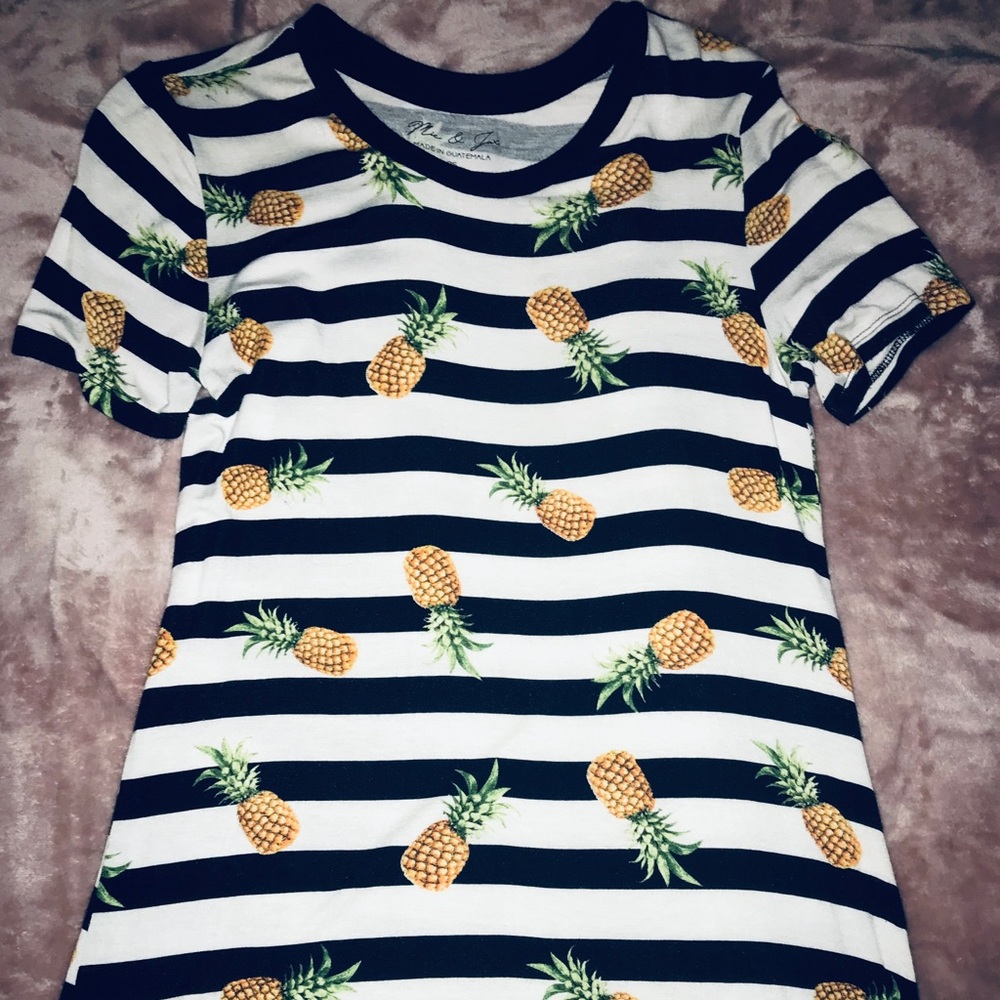 Cute, Comfy Pineapple Shirt 🍍